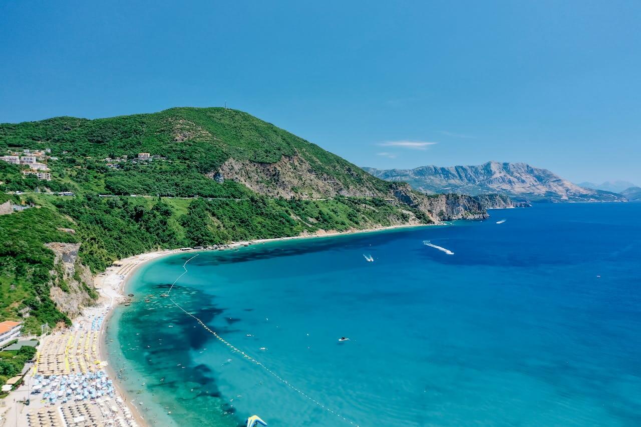 karadağ deniz kıyısı